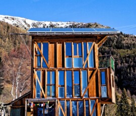 Antichi terrazzamenti resistono al passare del tempo mimetizzandosi nella natura